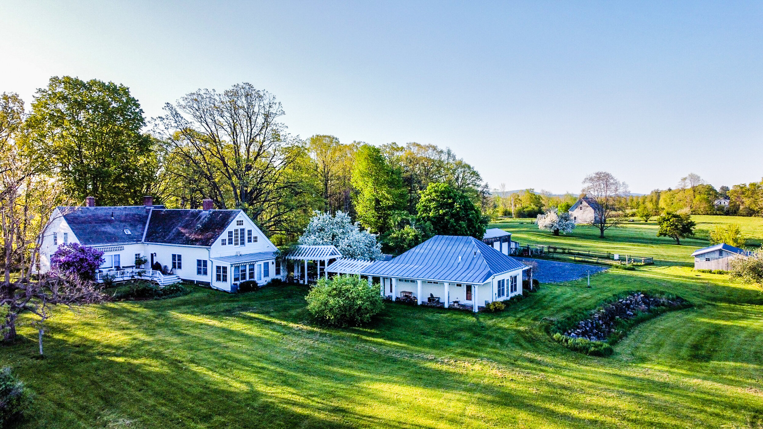 Whitford House Birdseye Hutchinson.jpg